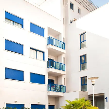 Hotel apartamentowy Hills 4*
