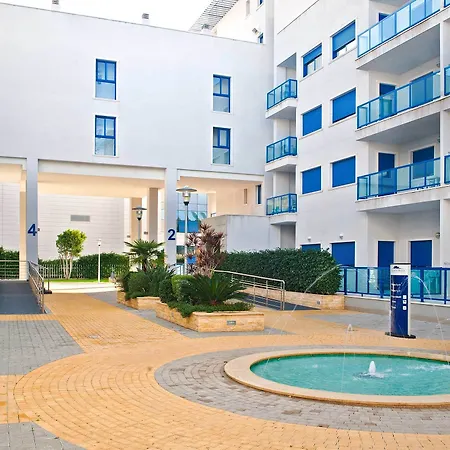 Hotel apartamentowy Hills 4*