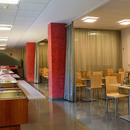 Hotel apartamentowy Hills 3*