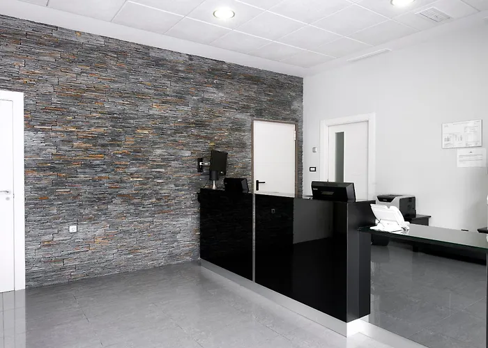 Aparthotel Hills 3*