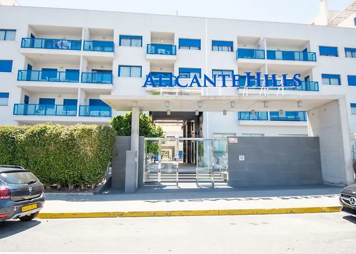 Hills Aparthotel 3*