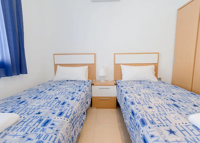 Hills Aparthotel